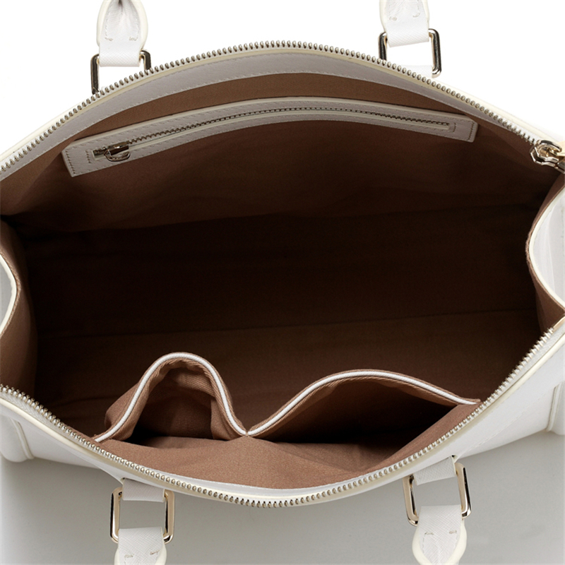 OEM white color  Saffiano leather Top layer cowhide leather women’s quality handbags