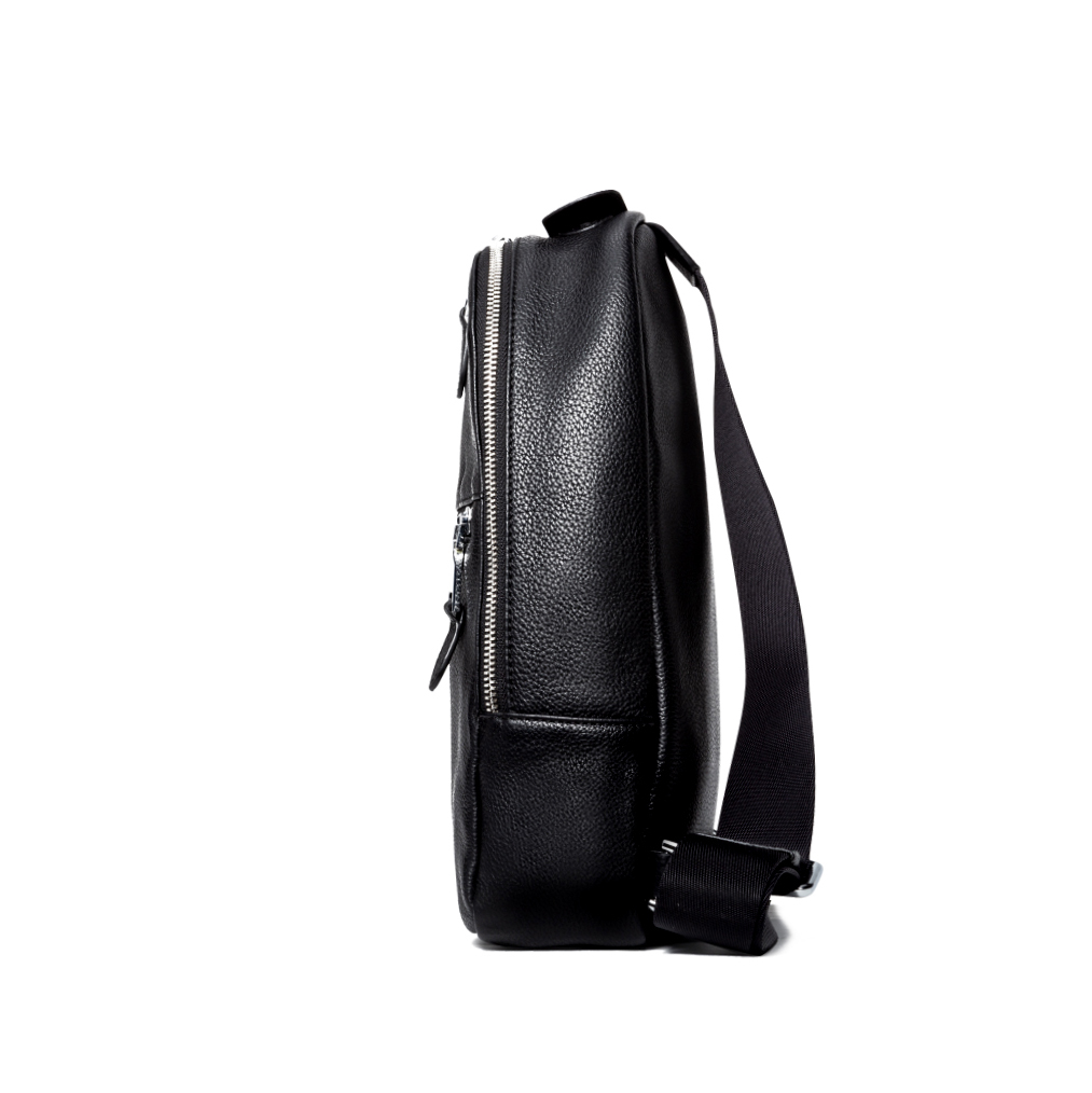 Custom Fashion Top Layer Cowhide Men’s Chest Bag Crossbody Bag