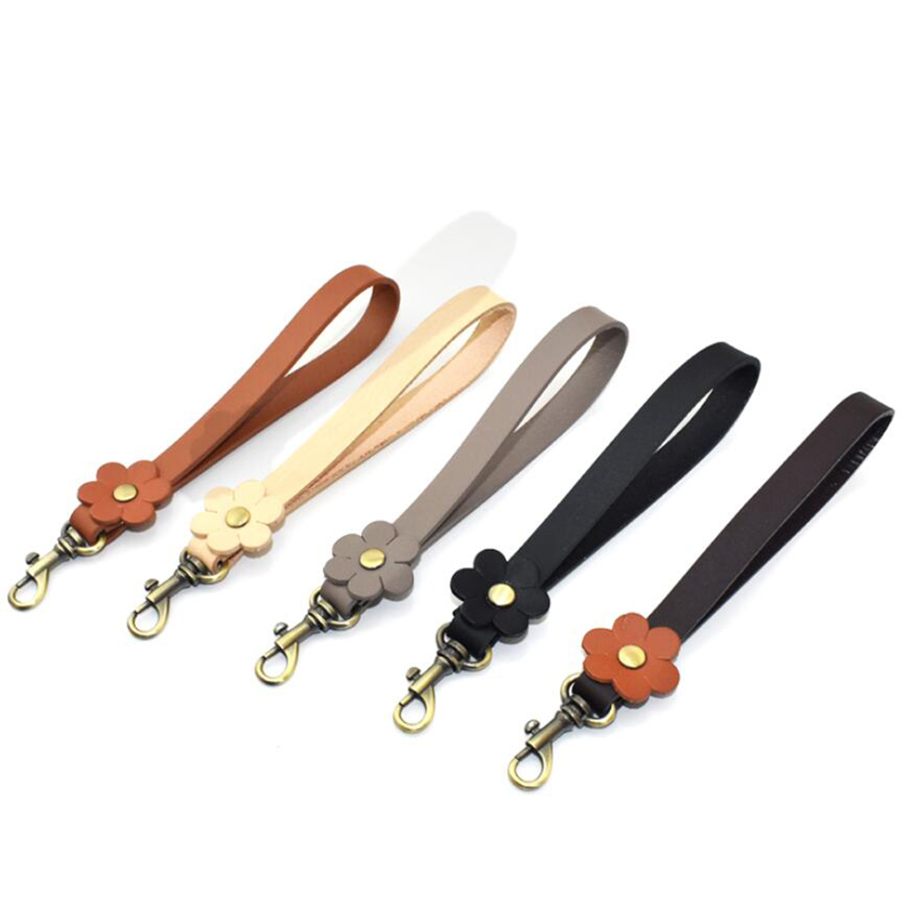 Wholesale vegetable-tanned leather strap with key ring