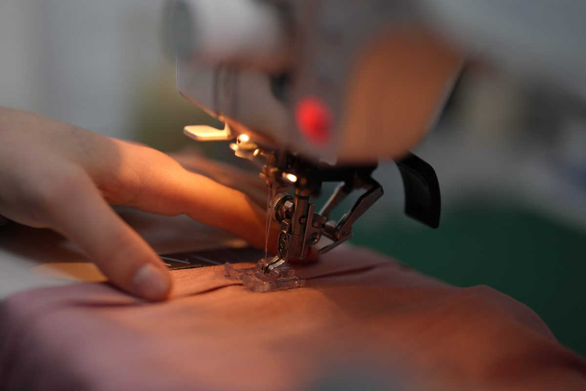 Challenges and Innovations in the Handbag Manufacturing Industry