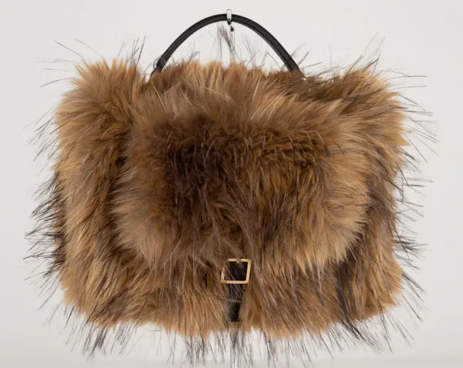 Do wolves have fur or hair? Ultimate guide about wolf fur